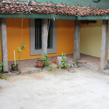 Agraharam Bed And Breakfast Madrás Exterior foto