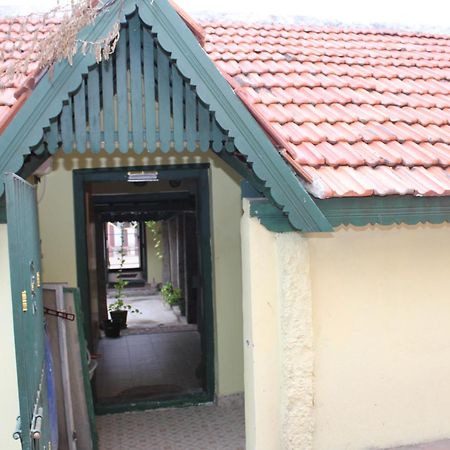Agraharam Bed And Breakfast Madrás Exterior foto