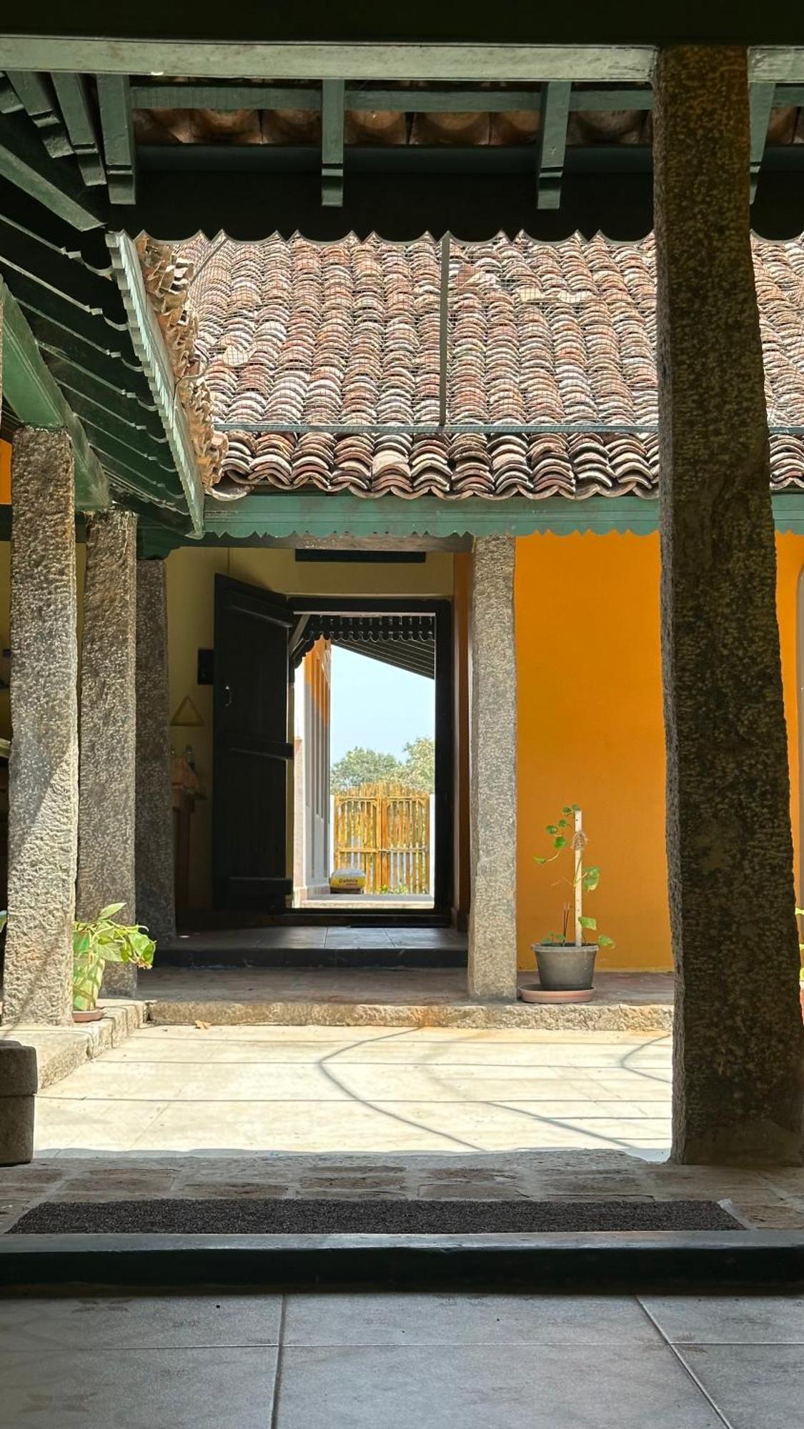 Agraharam Bed And Breakfast Madrás Exterior foto
