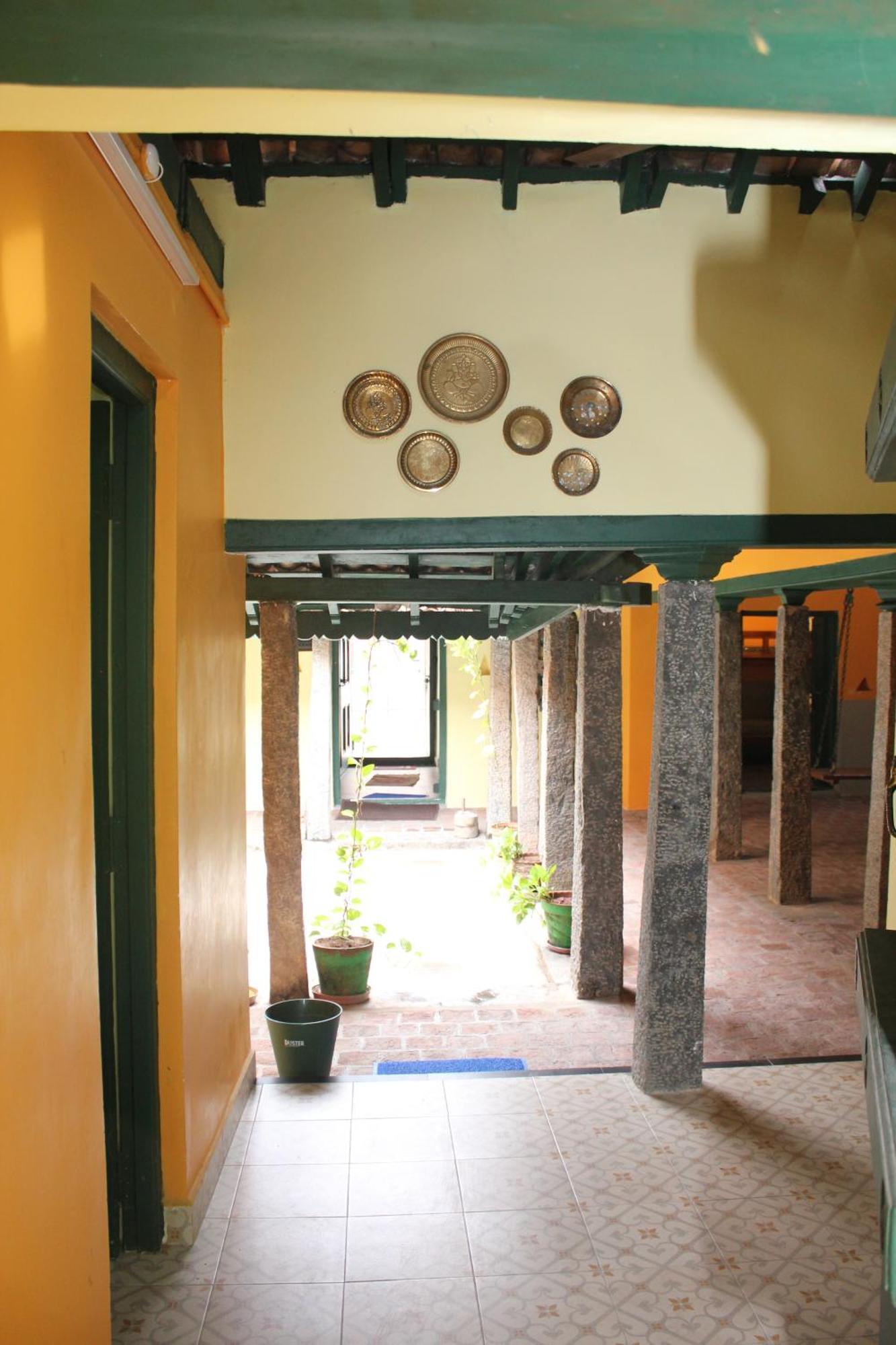 Agraharam Bed And Breakfast Madrás Exterior foto