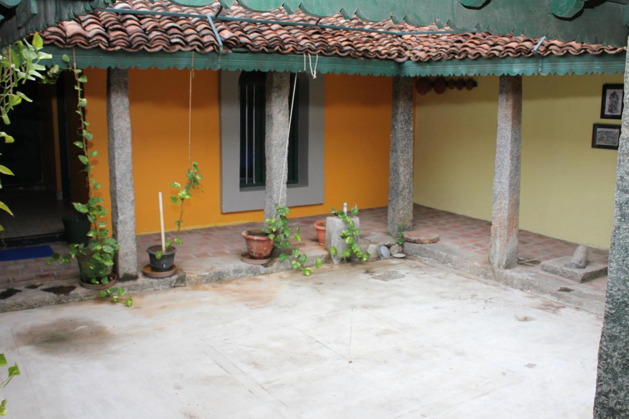 Agraharam Bed And Breakfast Madrás Exterior foto